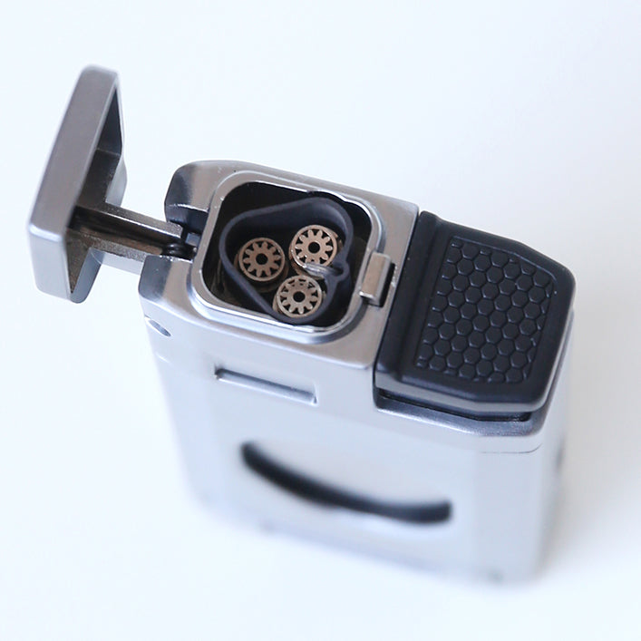 Larchmont Aspen 2-in-1 Triple Torch Lighter and Cigar Straight Cutter Built-In