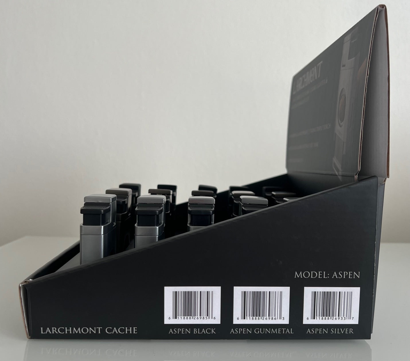 Display Counter  Larchmont Aspen 2-in-1 Aspen Triple Torch butane Lighter and Cigar Cutter Built-In 15 PCS (5 Black, 5 Gun Metal, 5 Sliver)